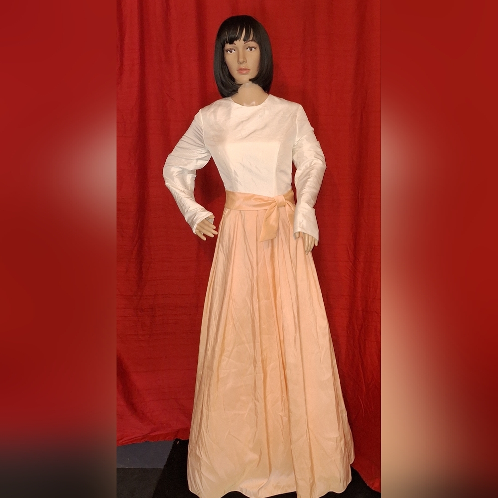 JESSICA LYNN / size 10 / ivory and peach maxi long sleeve formal dress